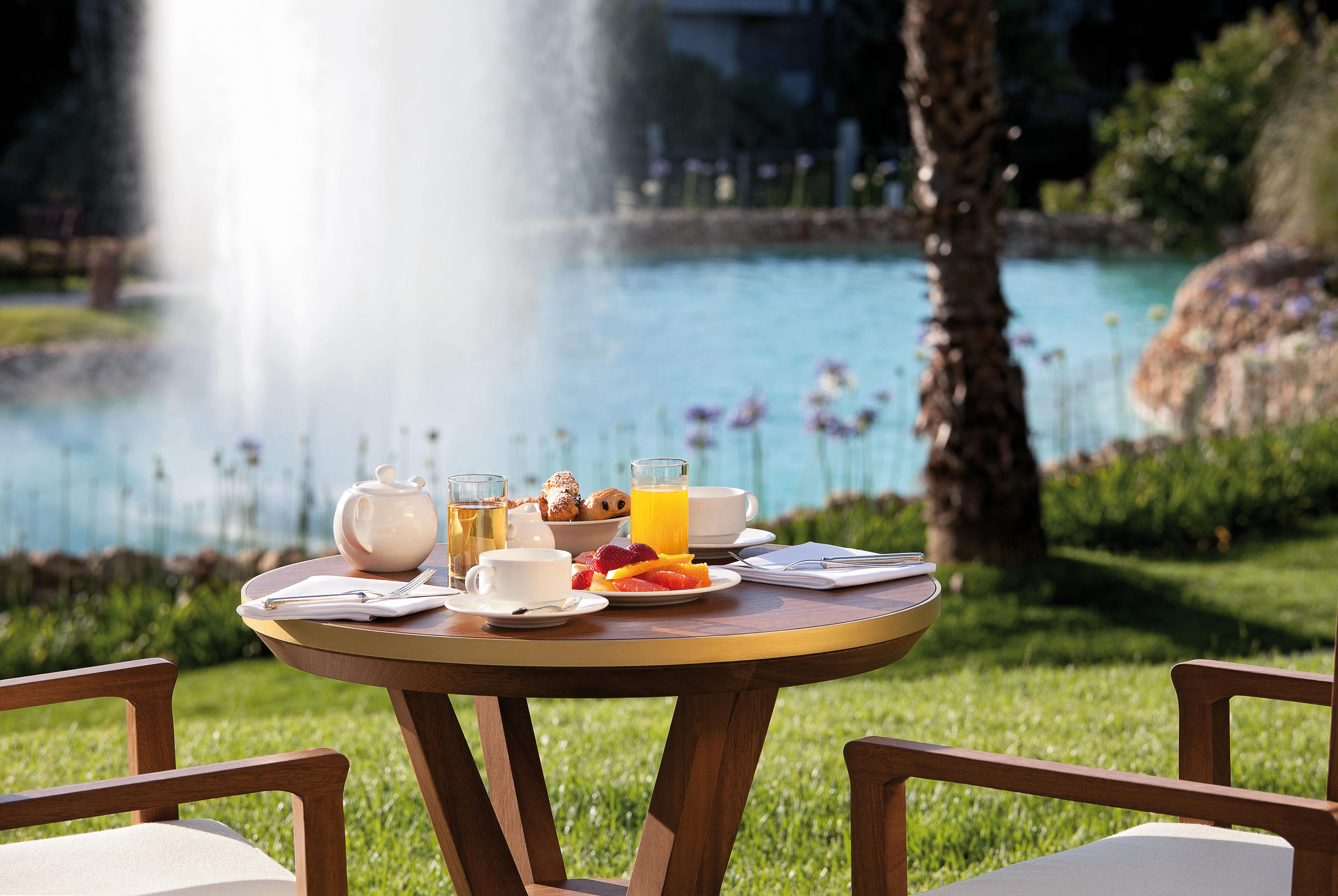 Vila Vita Parc Armacao de Pera Ngoại thất bức ảnh Breakfast at the Atlantis Paradise Island