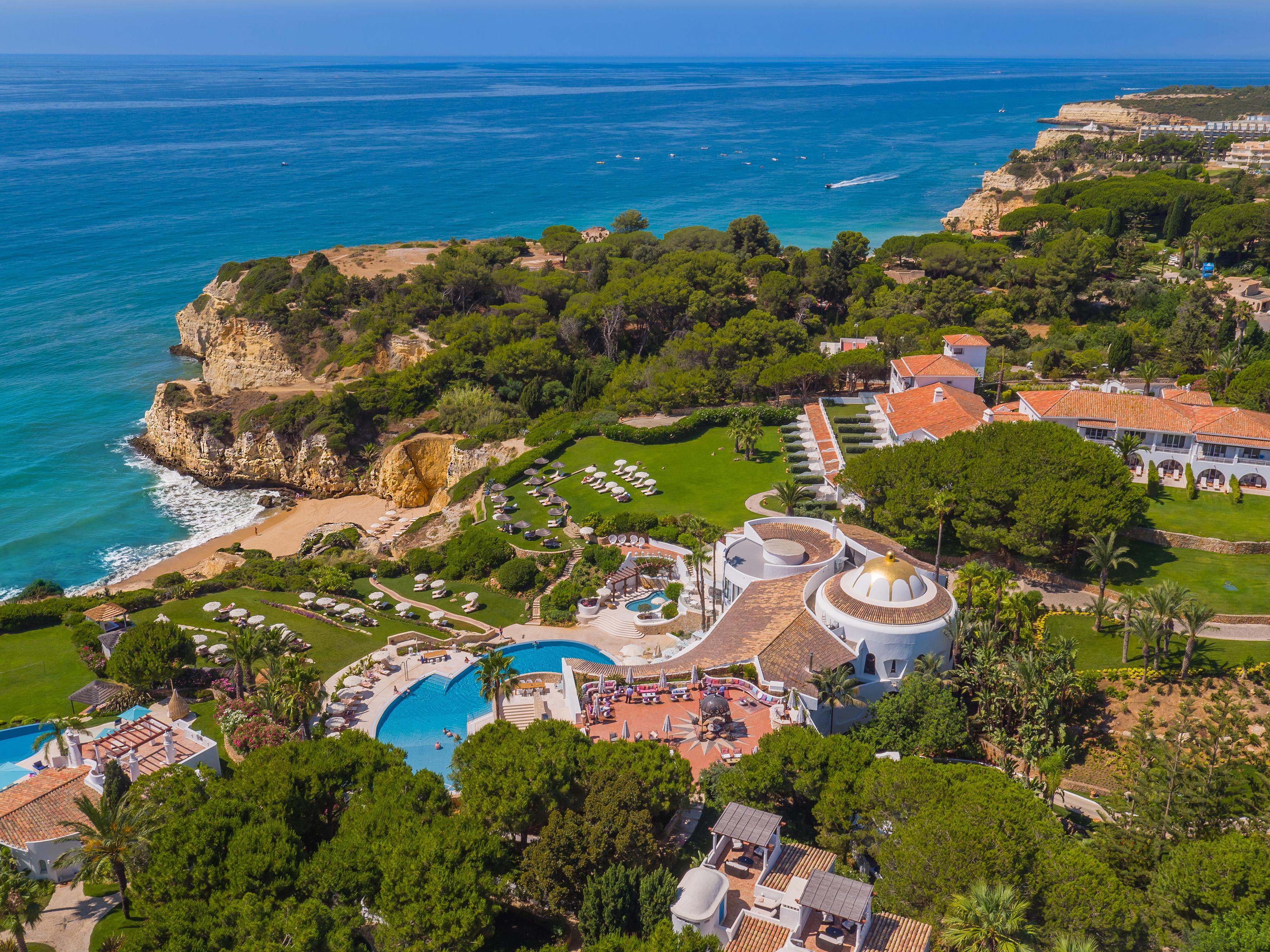 Vila Vita Parc Armacao de Pera Ngoại thất bức ảnh Aerial view of the resort